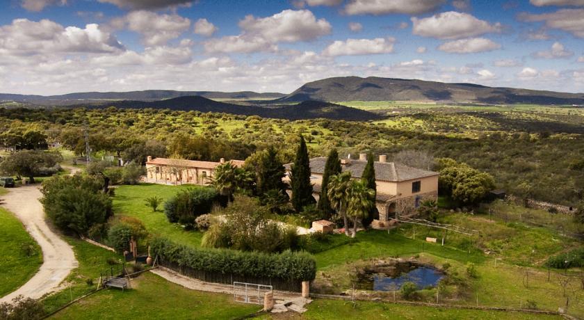 Отель Casa Rural Valle de Mira