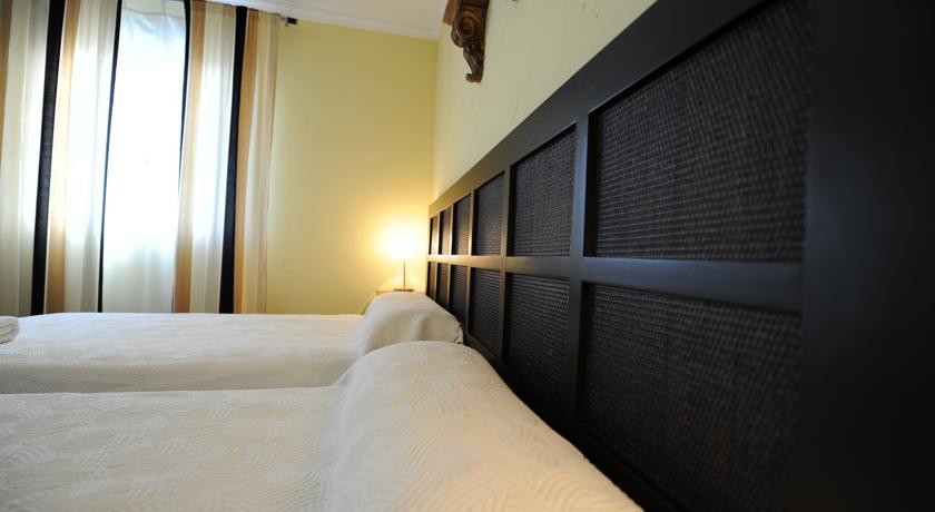 Отель Hotel Montearoma