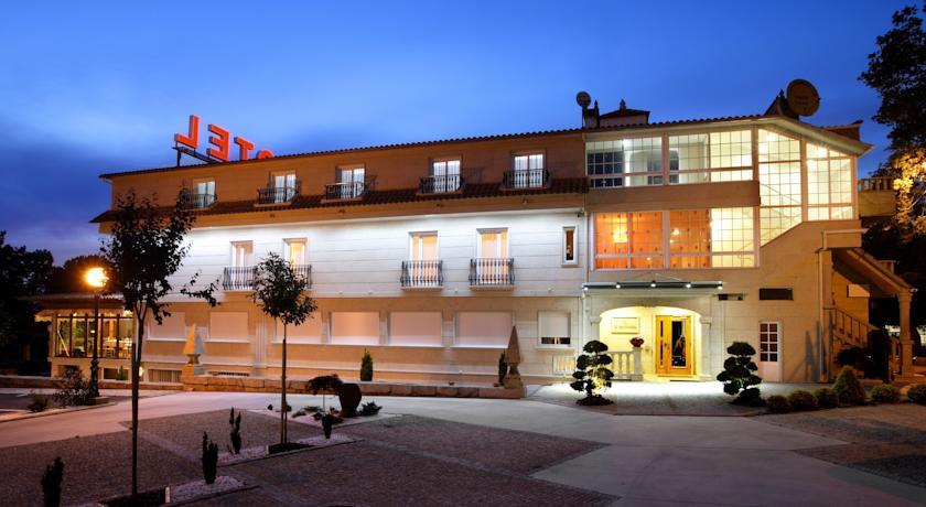 Отель Hotel A Queimada