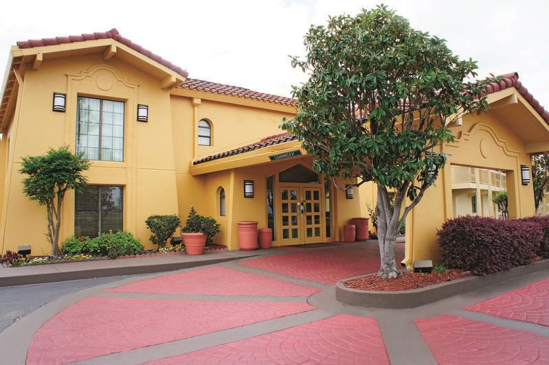 Отель La Quinta Inn Tuscaloosa