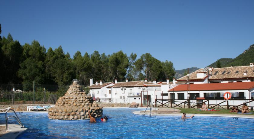 Отель Apartamentos Rurales El Pinar