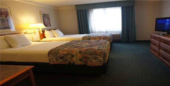 Отель La Quinta Inn Pittsburgh Airport