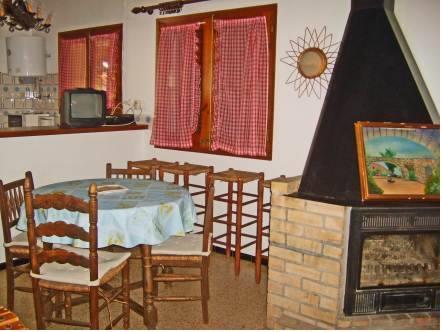 Апартаменты Holiday Home Sisi L'Escala