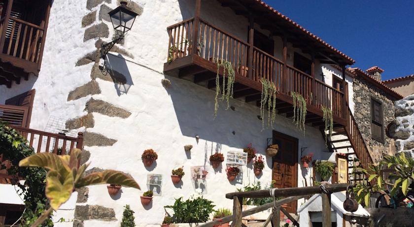 Отель Casa Rural Tajona & Granero