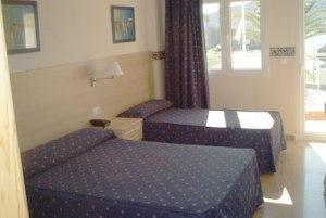 Отель Hotel Alboran