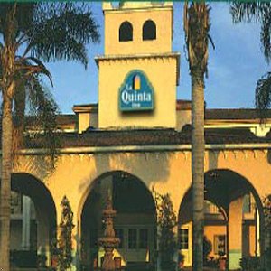 Отель La Quinta Inn & Suites Orange County-Santa Ana