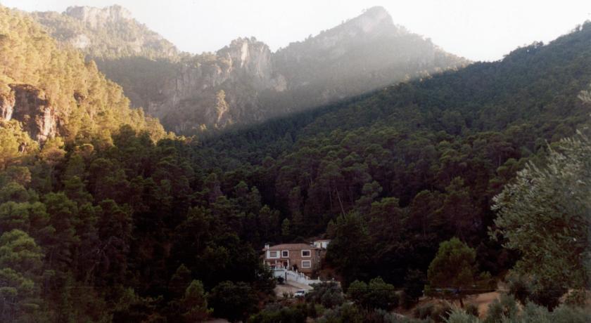 Отель Hotel Rural "Hospederia Las Cañadillas"