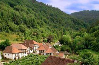 Отель Hotel Rural Besaro