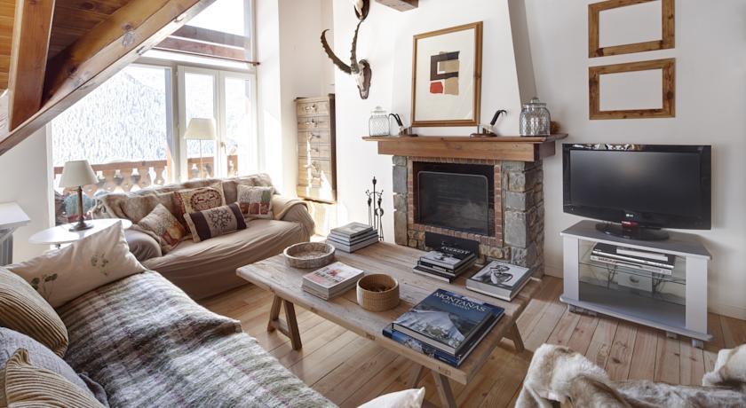 Апартаменты Apartamentos Nin de Beret