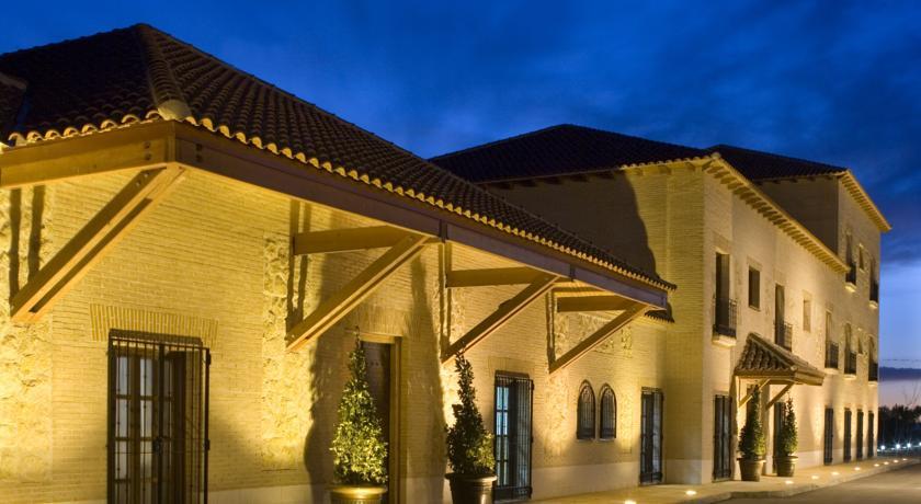 Отель Bodegas Hacienda Albae