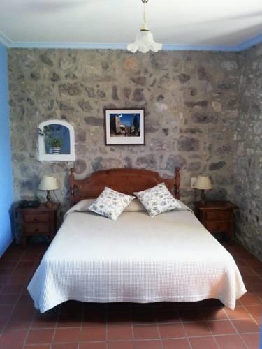 Гостевой дом Hostal de la Rovira