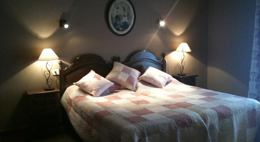 Отель Hotel Mas Renart
