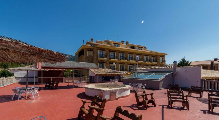 Отель Hotel Riopar Spa