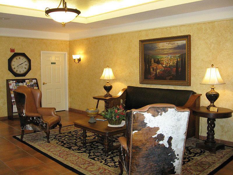Отель La Quinta Inn & Suites Fredericksburg