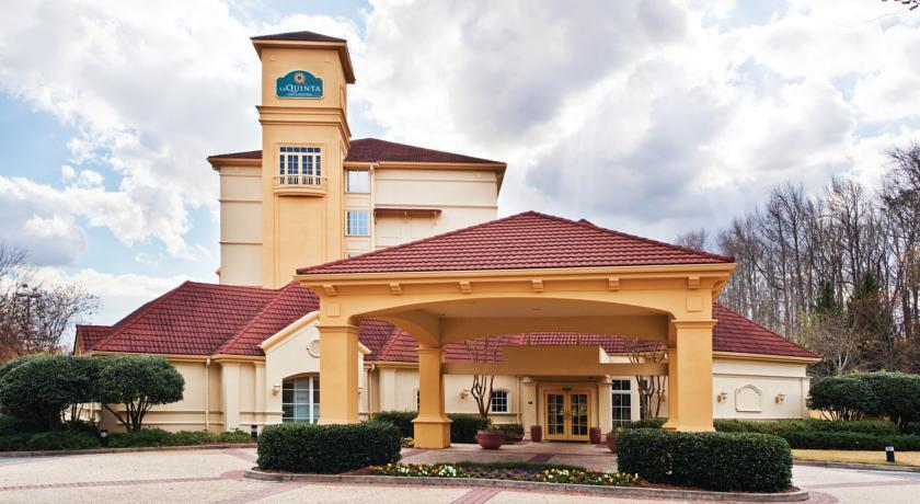Отель La Quinta Inn and Suites Atlanta Alpharetta
