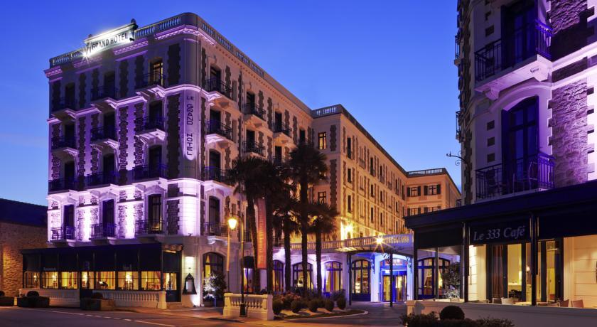 Отель Grand Hôtel Barrière