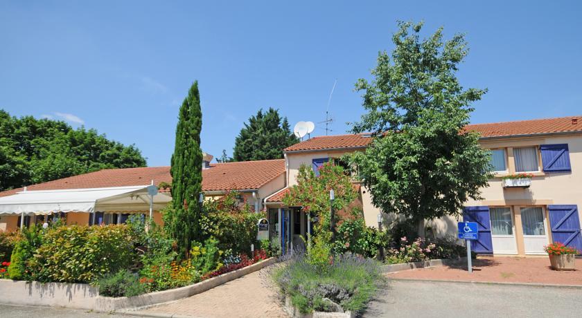 Отель Kyriad Lyon Est Bron Eurexpo