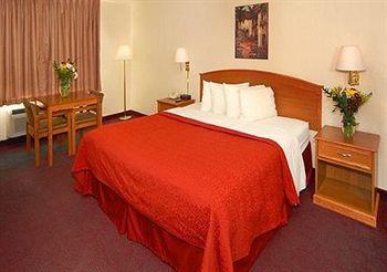 Отель Quality Inn Pensacola
