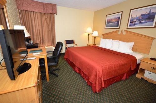 Отель Quality Inn 