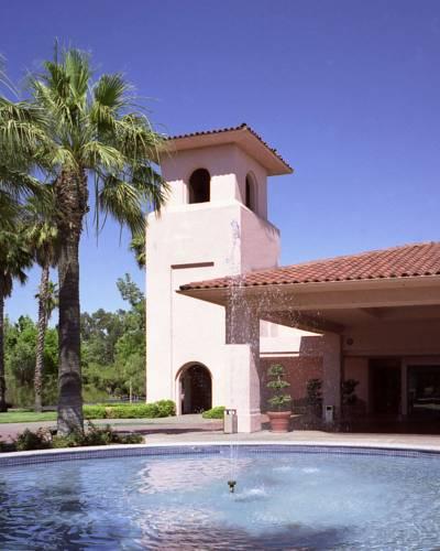 Отель Red Lion Hotel Woodlake Conference Center