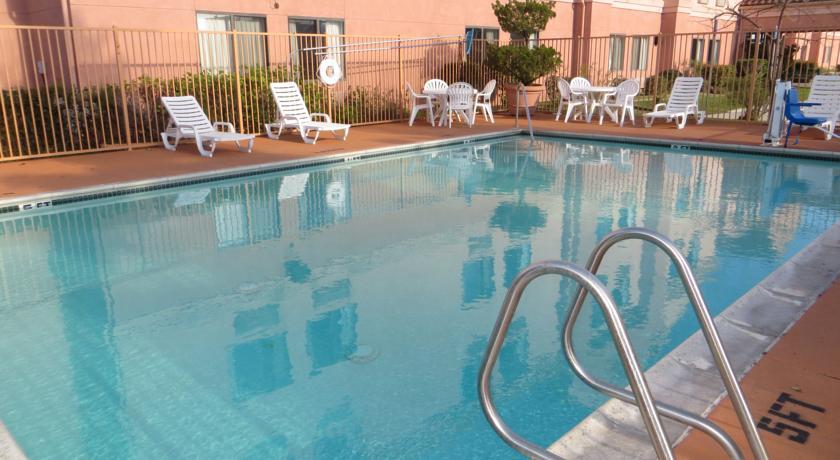 Отель Days Inn Watsonville