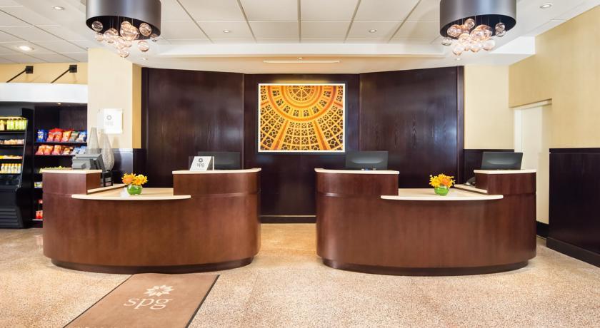 Отель Sheraton Reston Hotel