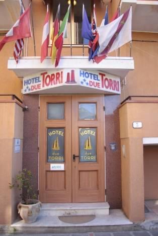 Отель Hotel Due Torri
