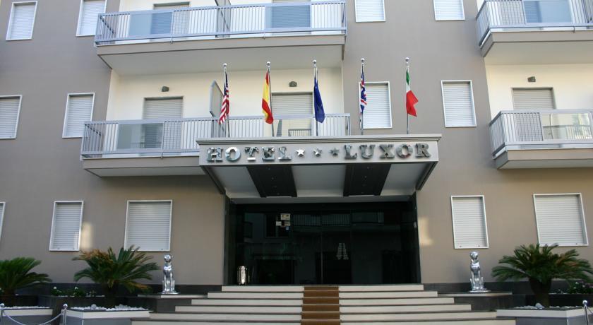 Отель Hotel Luxor