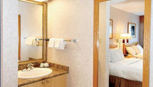 Отель Travelodge Victoria