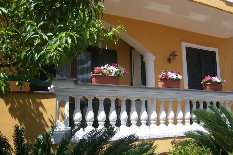 Апартаменты Holiday Home Pompei Santa Maria La Carita