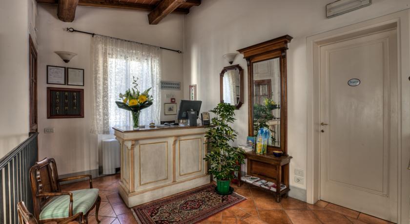 Отель Hotel Locanda Degli Artisti