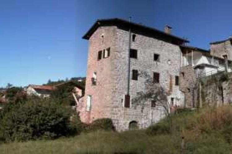 Апартаменты Holiday Home Pisa Riva Di Solto