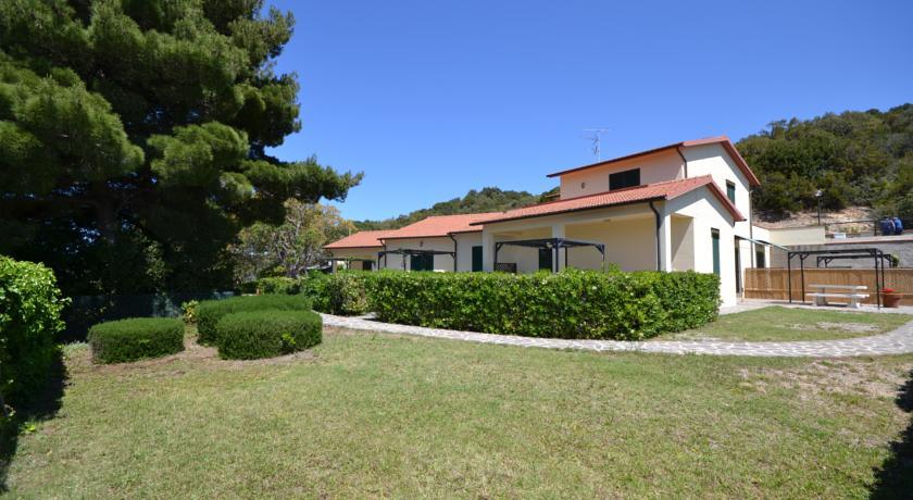 Апартаменты Casa Vacanza La Sughera