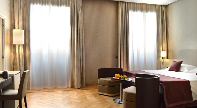 Отель Palazzo Esedra