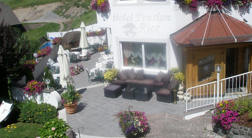 Отель Hotel Rier