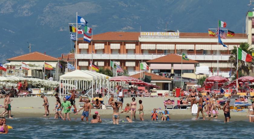 Отель Hotel Milani