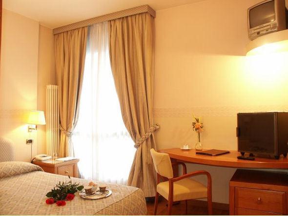 Отель Paradise Hotel & Wellness