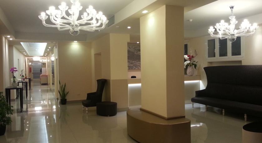 Отель Hotel Laguna Residence