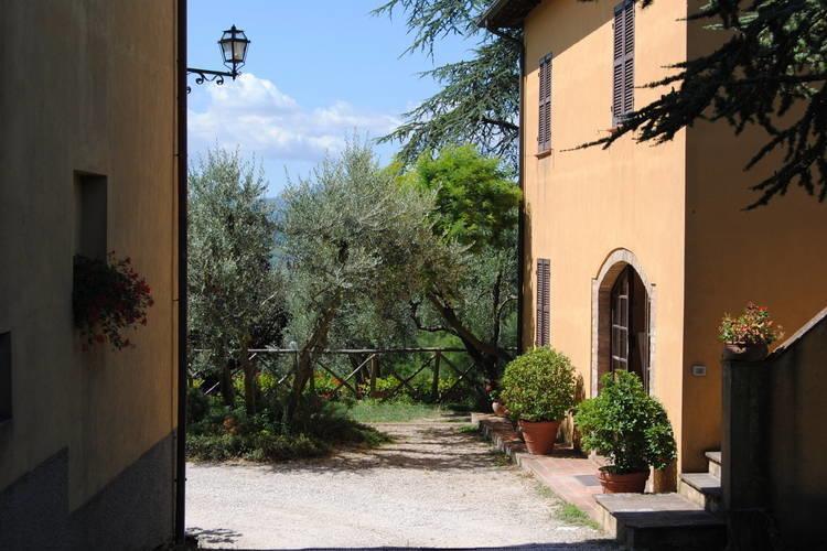 Апартаменты Holiday Home Bachi Da Seta Todi