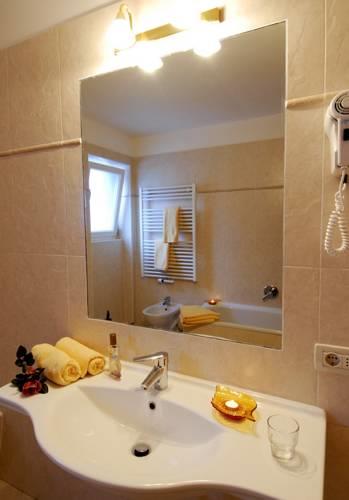 Апартаменты Apparthotel Eden