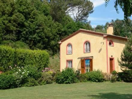 Апартаменты Holiday Home Il Cipresso Montopoli V.d'Arno