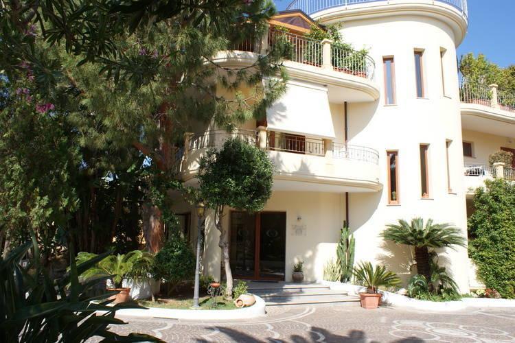 Отель Apartment Grande Parghelia