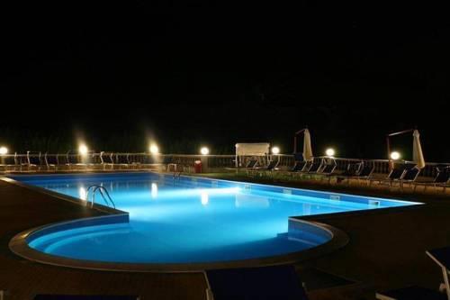 Отель Holiday Home Diamante Mono Diamante