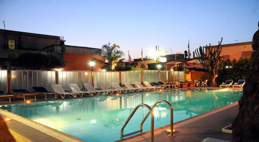 Отель Hotel Pompei