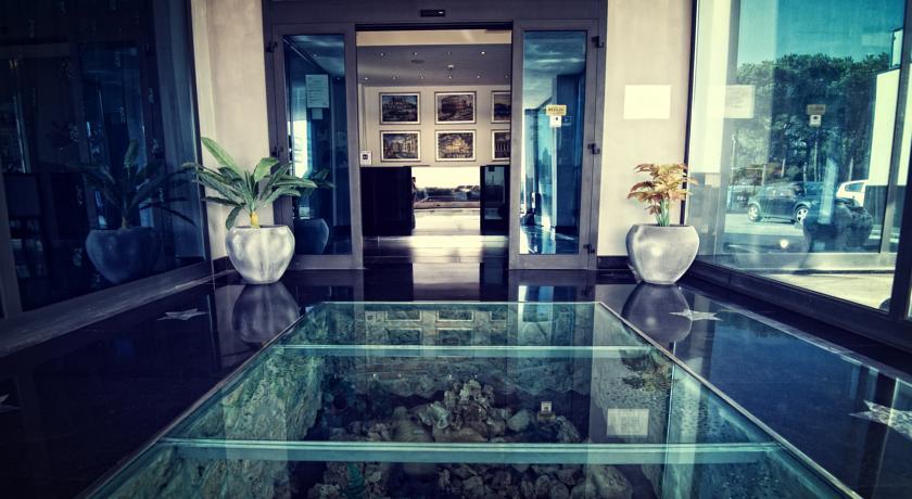 Отель Hotel Relax Roma Nord