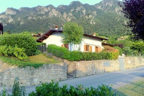 Отель Holiday Home Lucia Due Idro