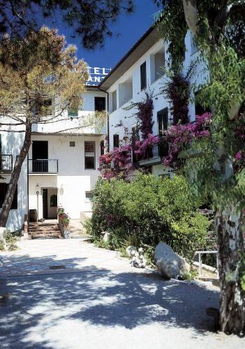 Отель Hotel Brigantino