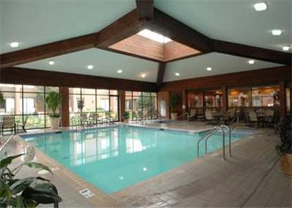 Отель DoubleTree by Hilton Syracuse