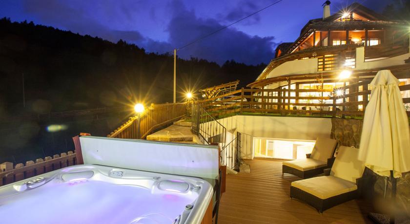 Отель Chalet Grumer Suites&Spa