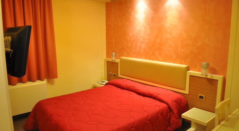 Отель Aerhotel Phelipe